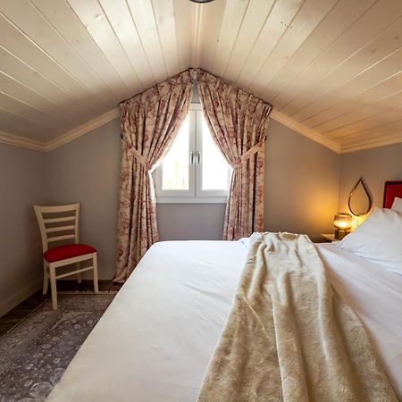 Nafsika Suites (Adults Only) Nea Moudania Buitenkant foto