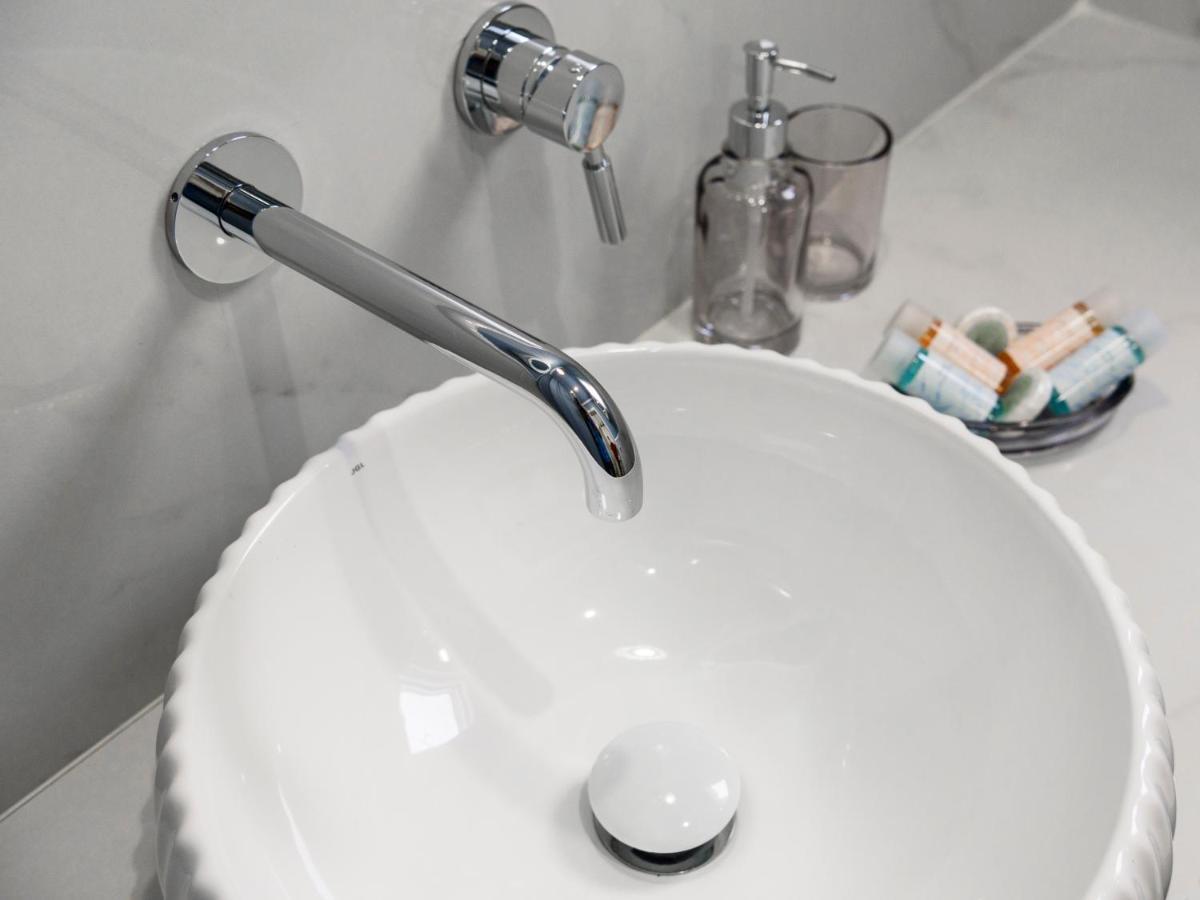 Nafsika Suites (Adults Only) Nea Moudania Buitenkant foto